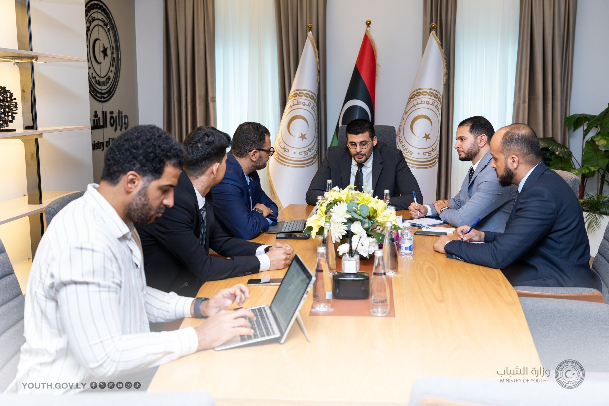 Minister of Youth and LTF Chairman discussing digital transformation and youth empowerment.