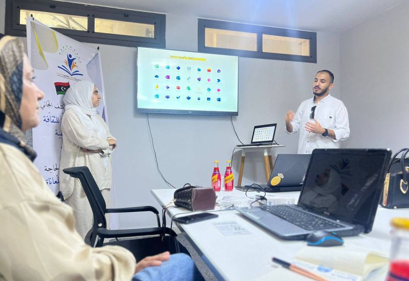 المشاريع تدريب زدني علما