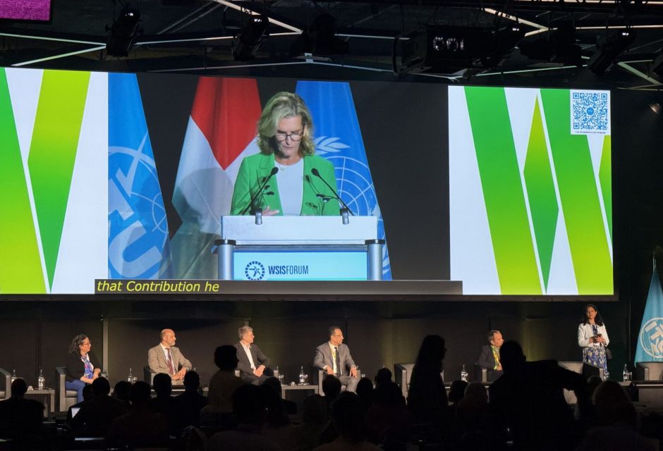 مشاركة المؤسسة الليبية للتقنية في حوار حوكمة الذكاء الاصطناعي ضمن فعاليات WSIS وAI for Good مشاركة المؤسسة الليبية للتقنية في حوار حوكمة الذكاء الاصطناعي ضمن فعاليات WSIS وAI for Good - المؤسسة الليبية للتقنية