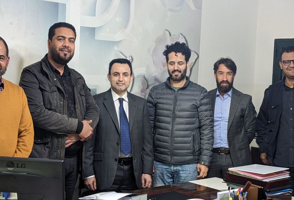 اتفاقية تعاون مع المجمع القانوني الليبي