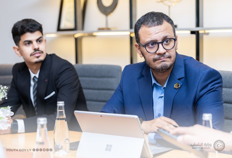 تعزيز التعاون بين وزارة الشباب والمؤسسة الليبية للتقنية لدعم التحول الرقمي وتمكين الشباب في ليبيا. - المؤسسة الليبية للتقنية